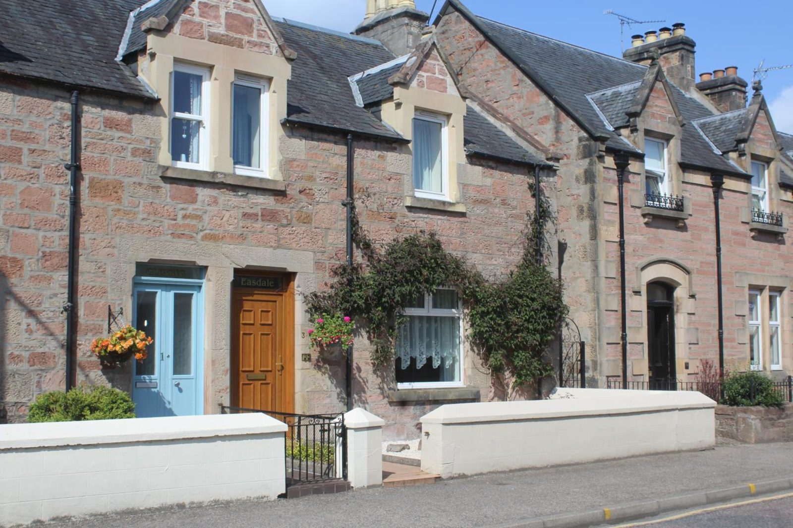 Easdale House Apartments — photo 2