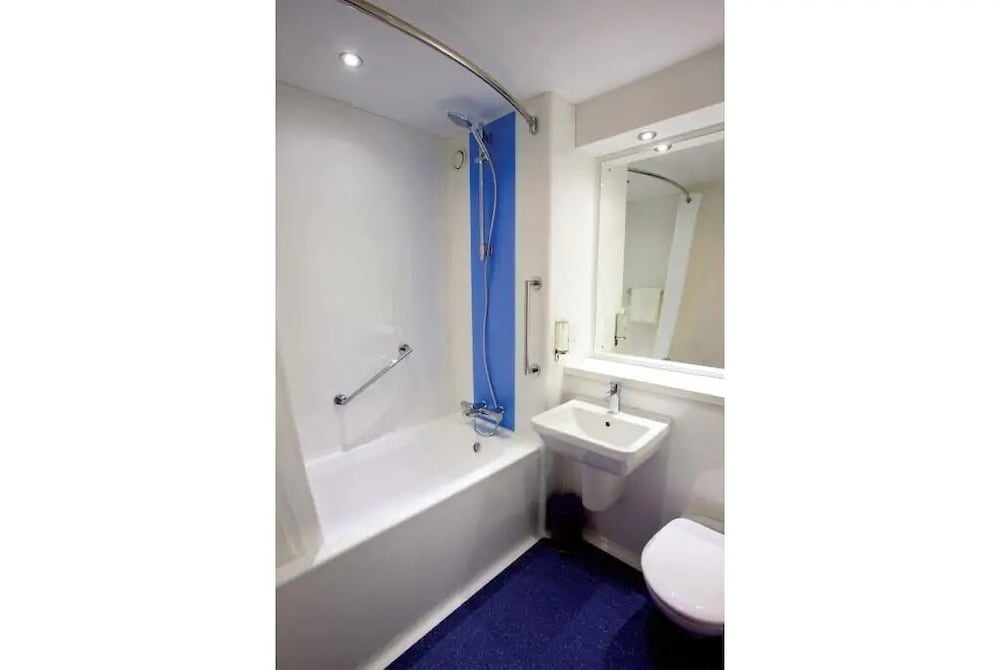 Travelodge Inverness Fairways — photo 5